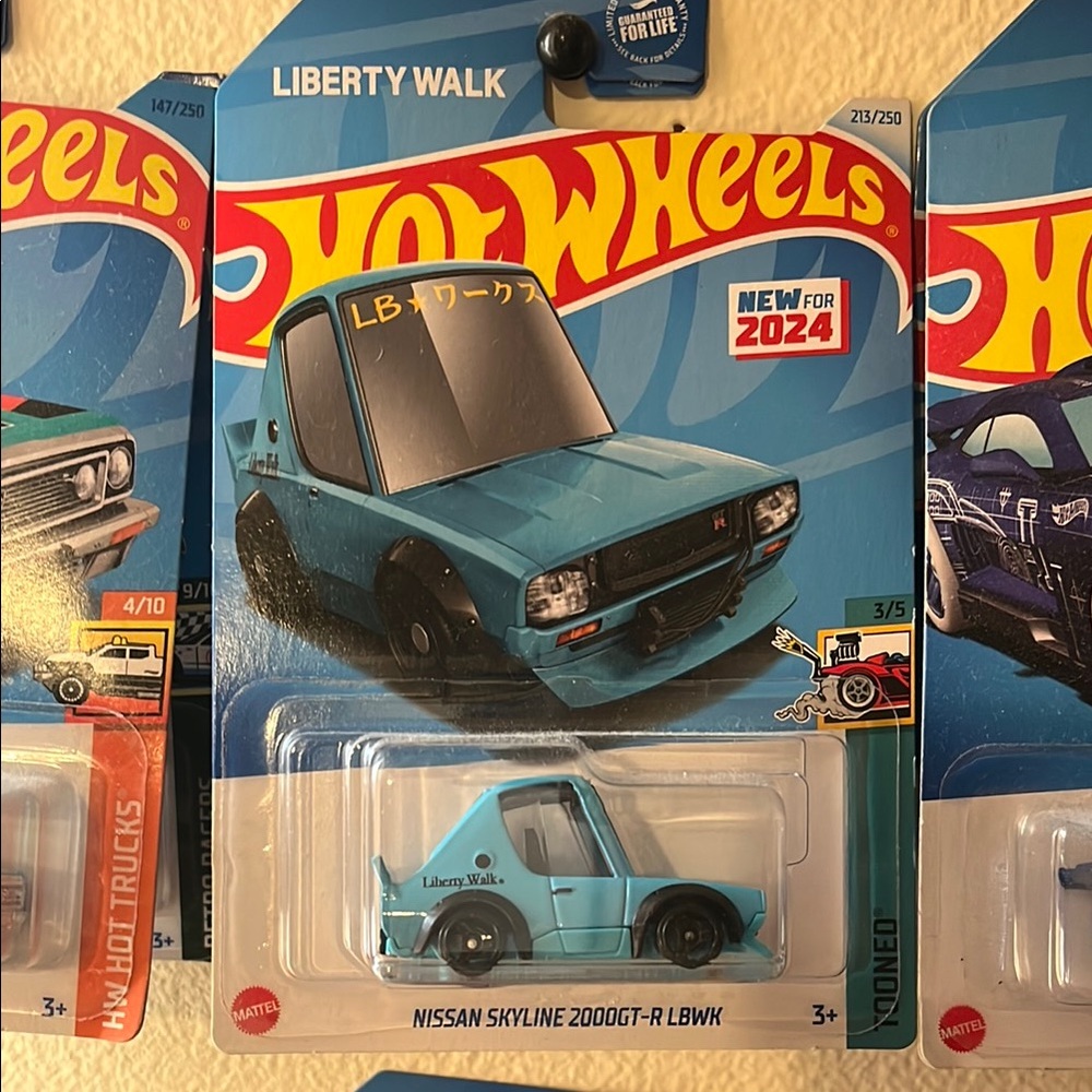 Hot Wheels Liberty Walk Nissan Skyline 2000GT-R LBWK